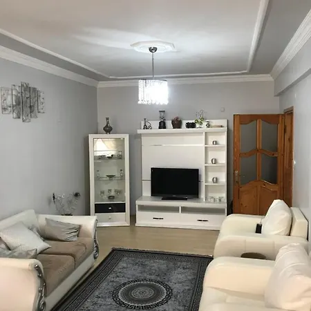 Yzc Апартаменти *