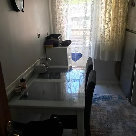 Апартаменти Yzc Трабзон